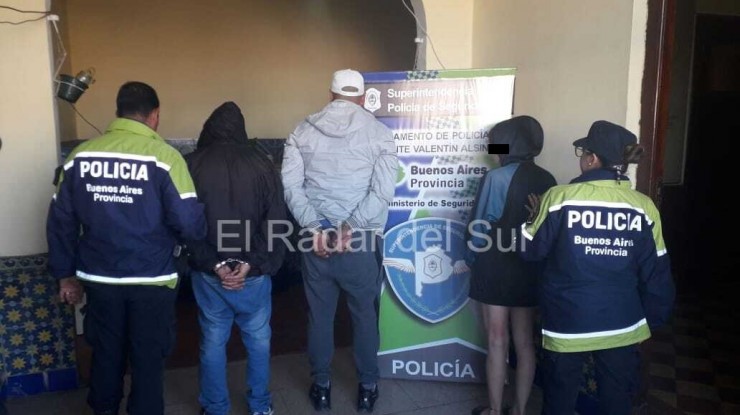 Aprehendieron a tres vendedores de drogas en L. de Zamora